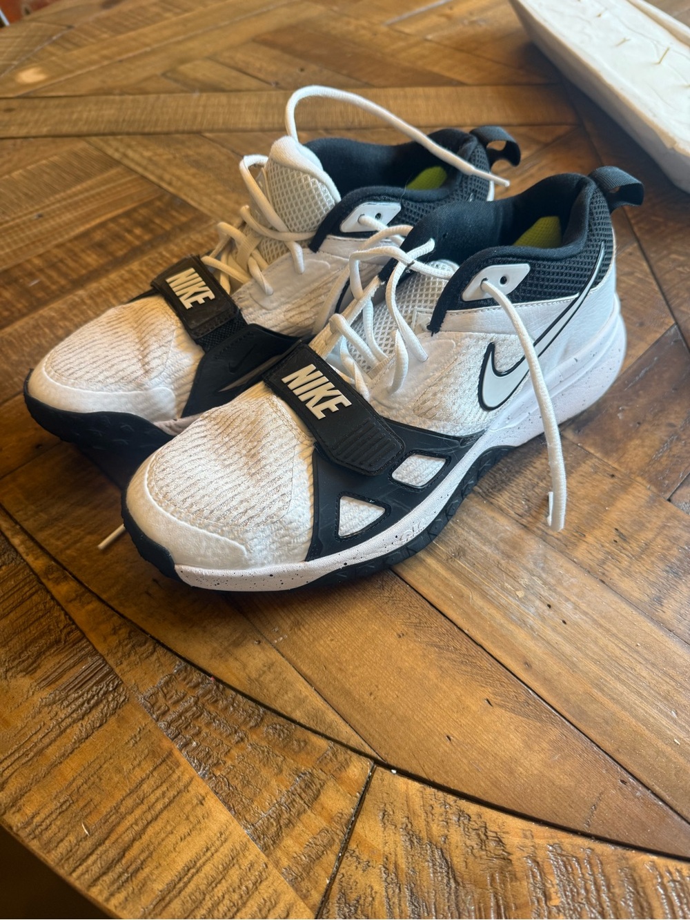Nike Men’s White and Black Strap Turf shoes